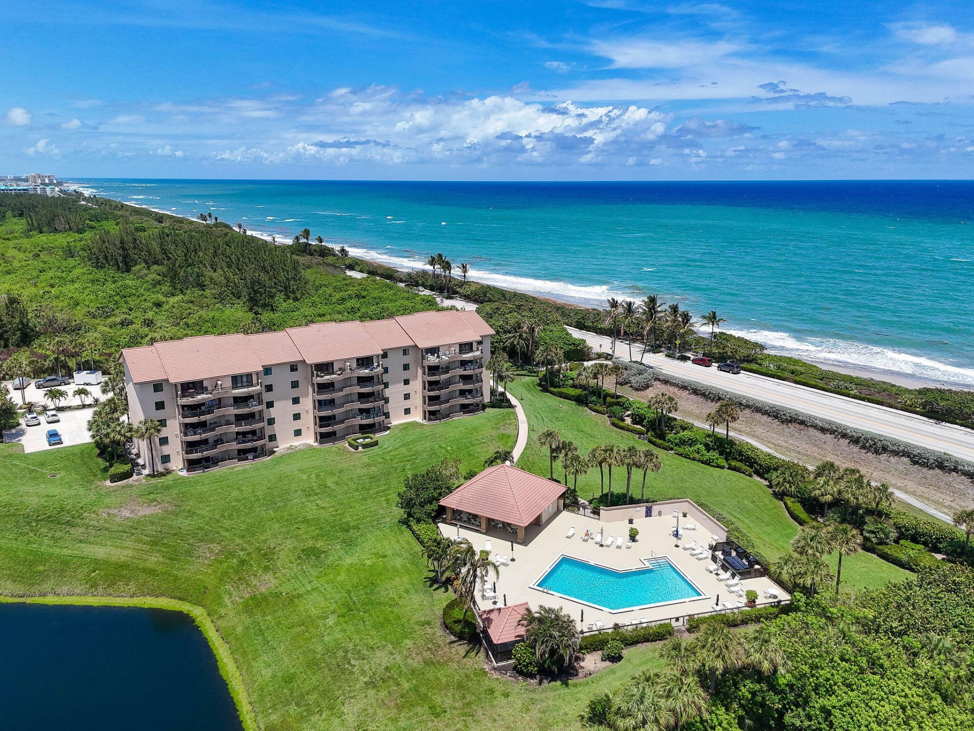 101 Ocean Bluffs Boulevard, Unit 504, Jupiter, FL 33477 Photo