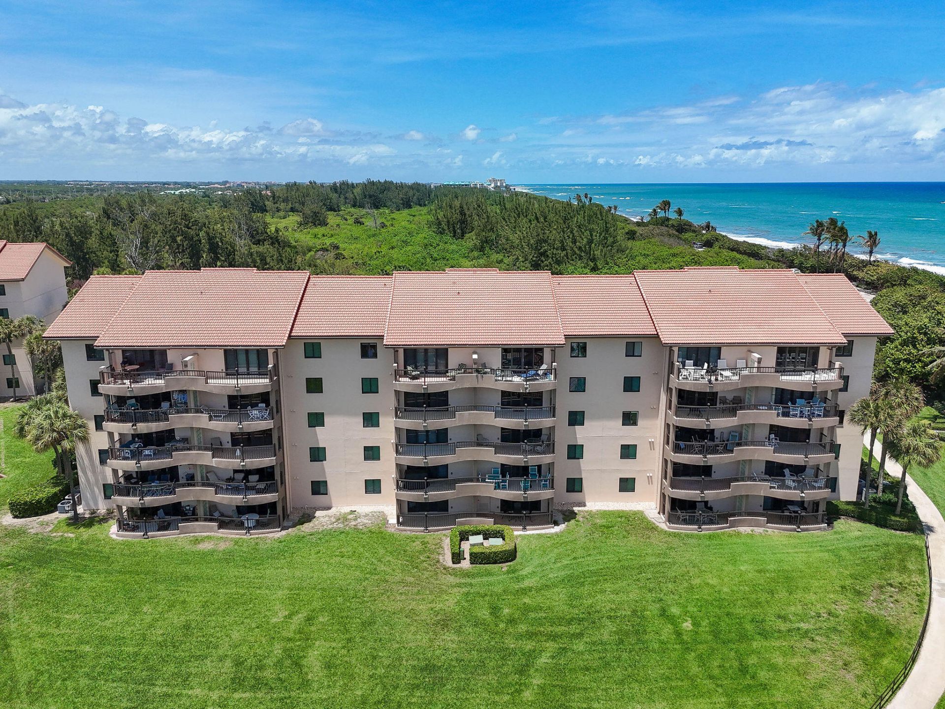 101 Ocean Bluffs Boulevard, Unit 504, Jupiter, FL 33477 Photo
