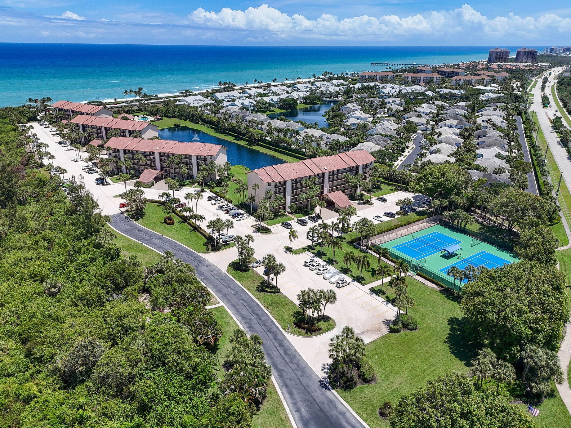 101 Ocean Bluffs Boulevard, Unit 504, Jupiter, FL 33477 Photo