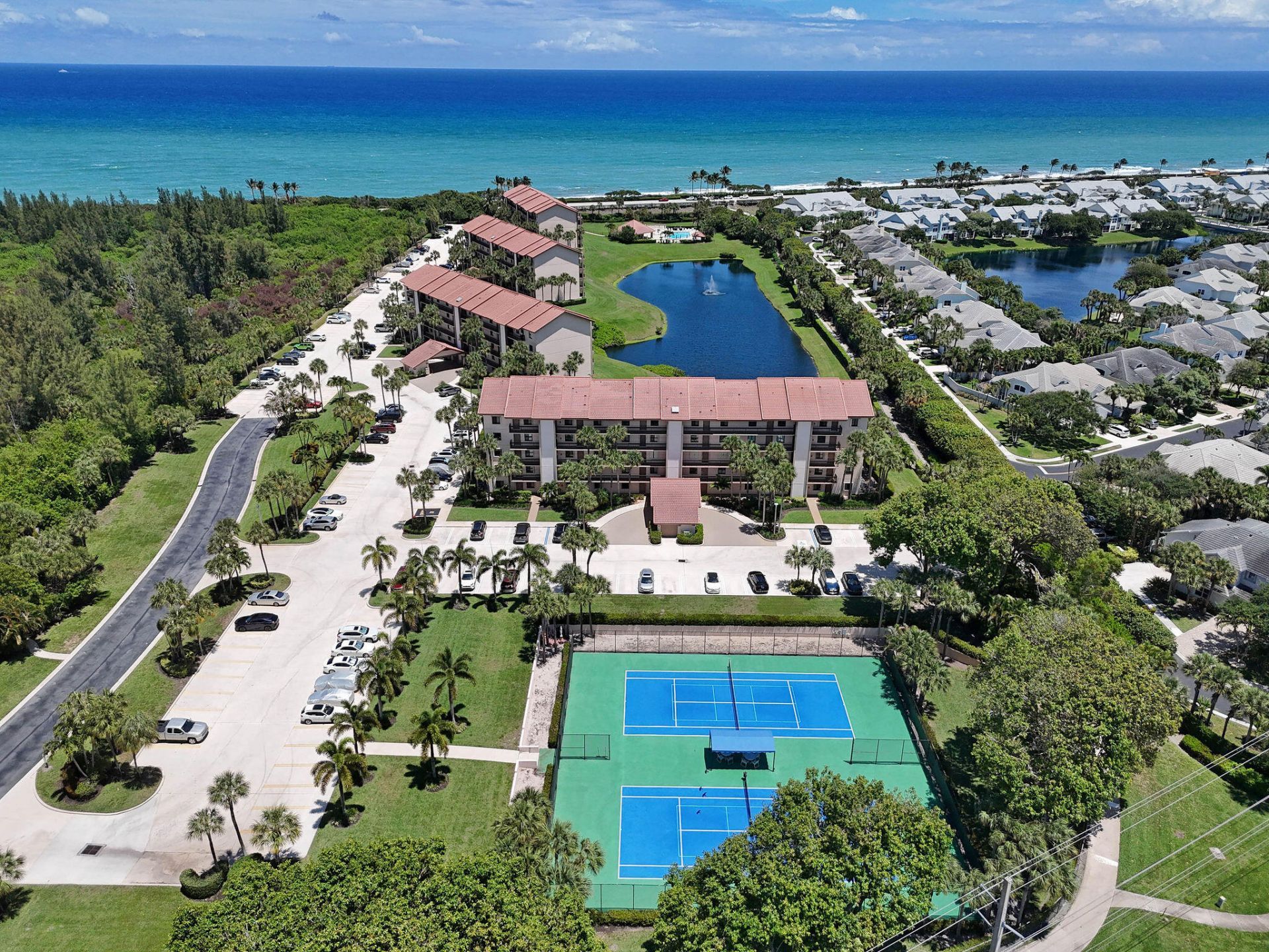 101 Ocean Bluffs Boulevard, Unit 504, Jupiter, FL 33477 Photo