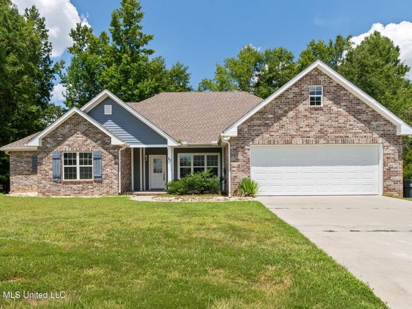 23 E Chapel Hill Boulevard, Hattiesburg, MS 39402