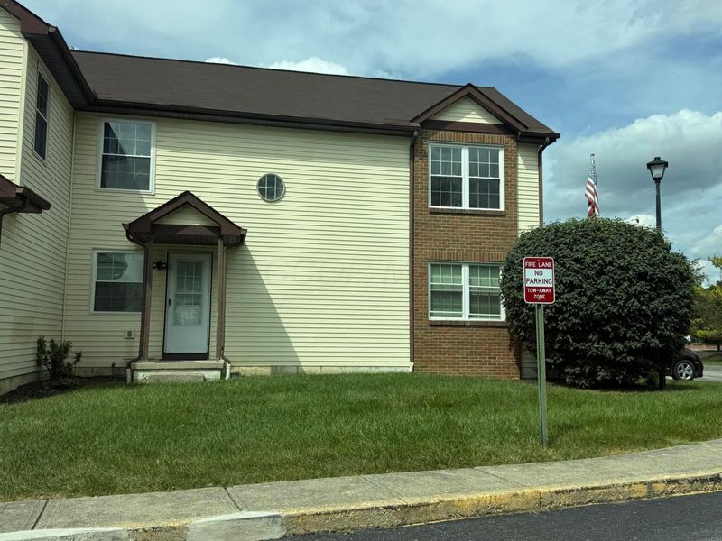 4803 King Albert Drive , Unit 18B, Hilliard, OH 43026 Photo 2