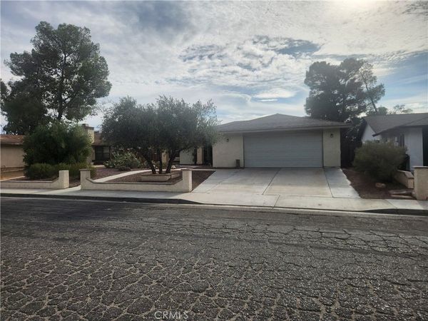 15071 Arlette Drive, Victorville, CA 92394