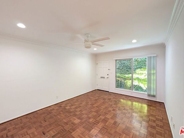 1037 11th Street, Unit 2, Santa Monica, CA 90403