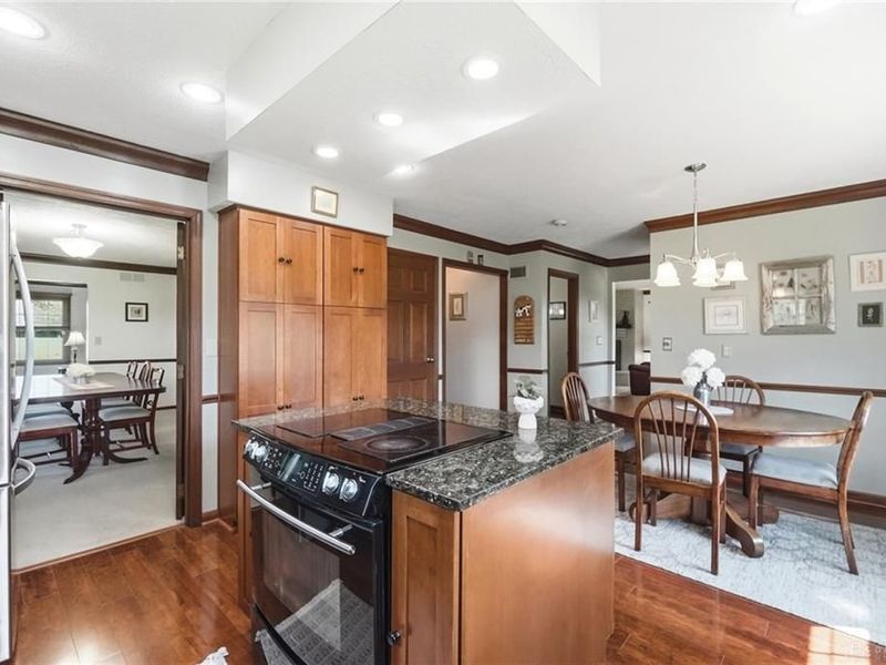 5527 Chenoweth Road, Waynesville, OH 45068 Photo 12