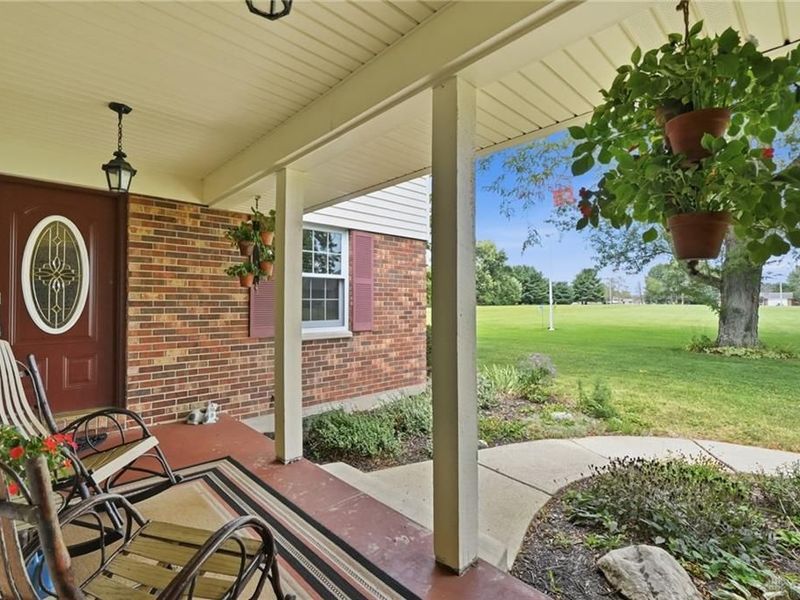 5527 Chenoweth Road, Waynesville, OH 45068 Photo 3