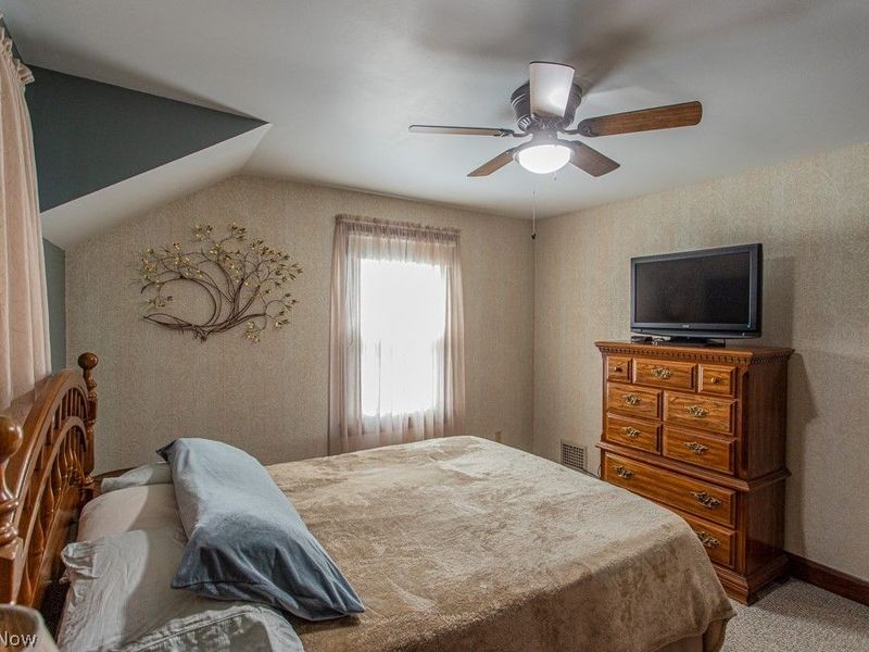 353 Grant Avenue, Mc Donald, OH 44437 Photo 22