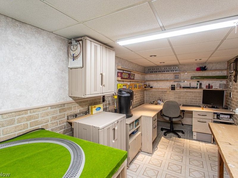 353 Grant Avenue, Mc Donald, OH 44437 Photo 31