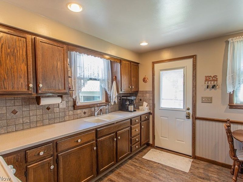 353 Grant Avenue, Mc Donald, OH 44437 Photo 4