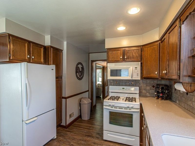 353 Grant Avenue, Mc Donald, OH 44437 Photo 5