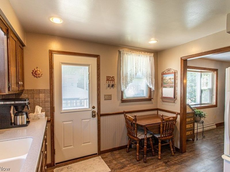 353 Grant Avenue, Mc Donald, OH 44437 Photo 6