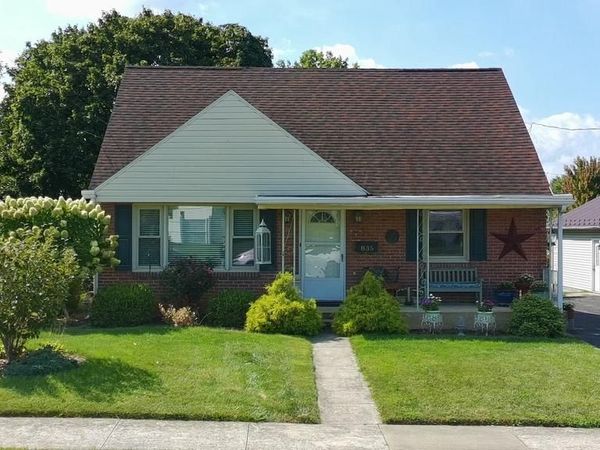 835 MIDDLE STREET, CHAMBERSBURG, PA 17201