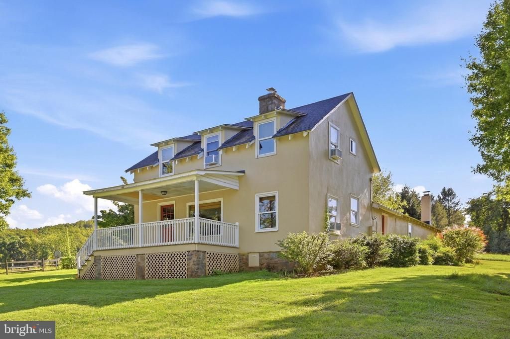 5646 Merry Oaks Rd, The Plains, VA 20198 Main Photo