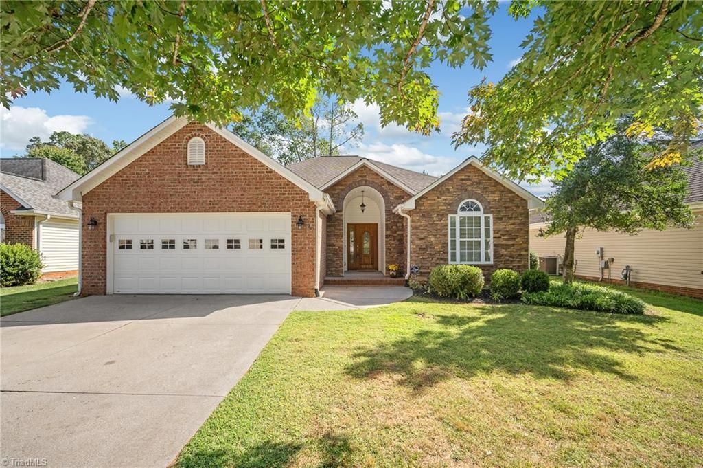 1660 Finwick Drive, Pfafftown, NC 27040 Main Photo