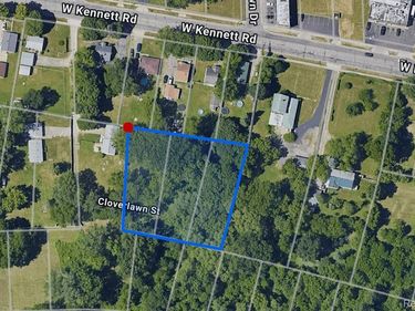 364 Lakeside Drive, Pontiac, Mi 48340