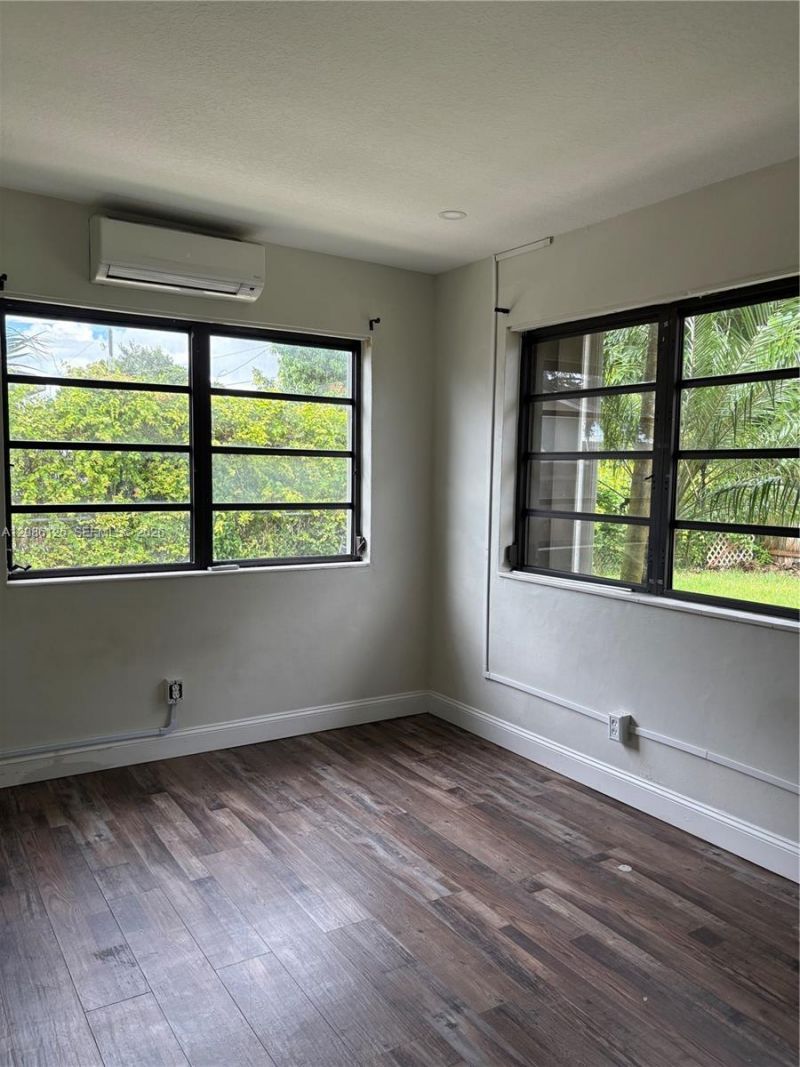 1561 NW 8th Ter, Unit 1561, Homestead, FL 33030 Photo