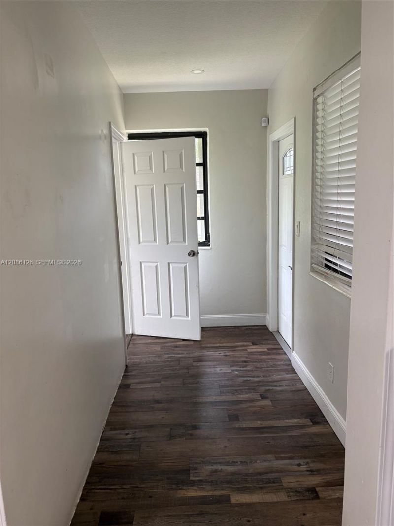 1561 NW 8th Ter, Unit 1561, Homestead, FL 33030 Photo