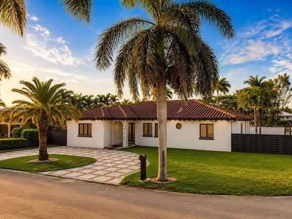 19260 SW 134 Ave Road , Miami, FL 33177
