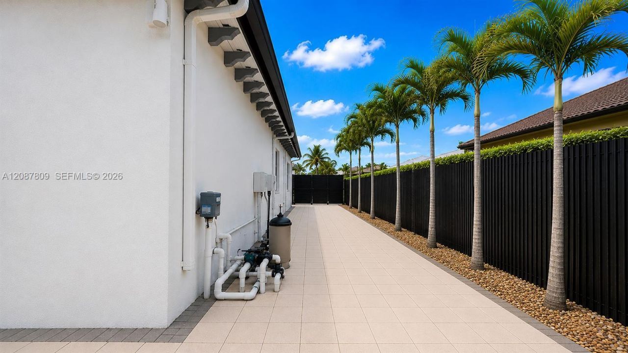 19260 SW 134 Ave Road, Miami, FL 33177 Photo