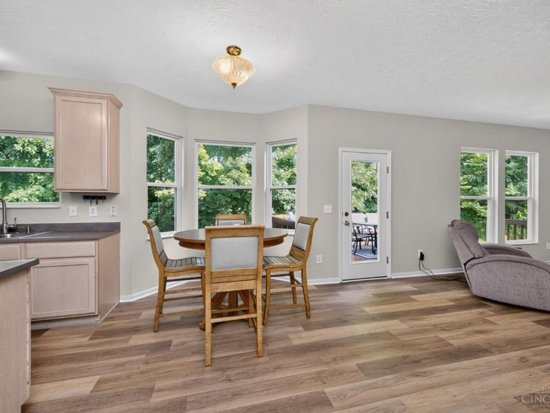 1206 E Glen Echo Lane, Miami Township, OH 45140 Photo 12