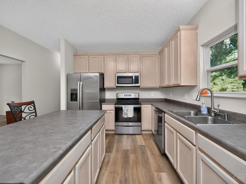 1206 E Glen Echo Lane, Miami Township, OH 45140 Photo 18