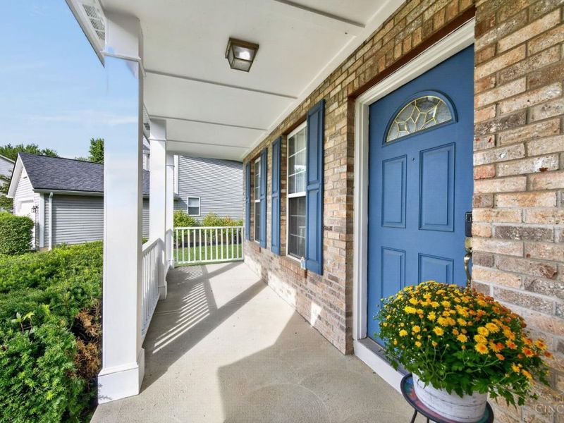 1206 E Glen Echo Lane, Miami Township, OH 45140 Photo 2