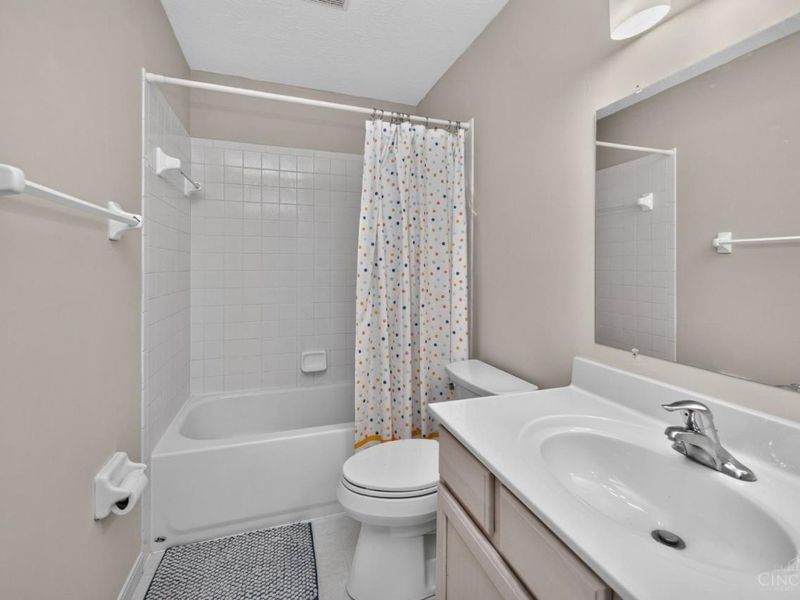 1206 E Glen Echo Lane, Miami Township, OH 45140 Photo 32