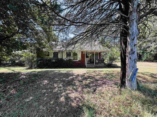 5505 N Detonti, Bauxite, AR 72011
