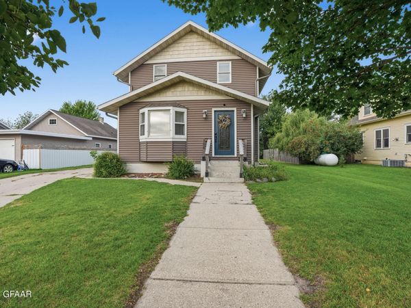 308 HAUGEN Street S, Northwood, ND 58267