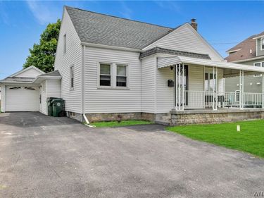 138 Burlington Avenue, Depew, NY 14043