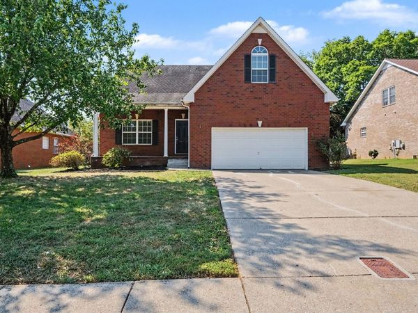 2837 Vicwood Dr, Murfreesboro, TN 37128