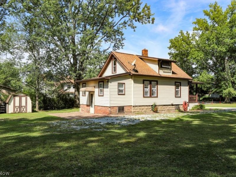 504 E Maple Lane, Ravenna, OH 44266 Photo 10
