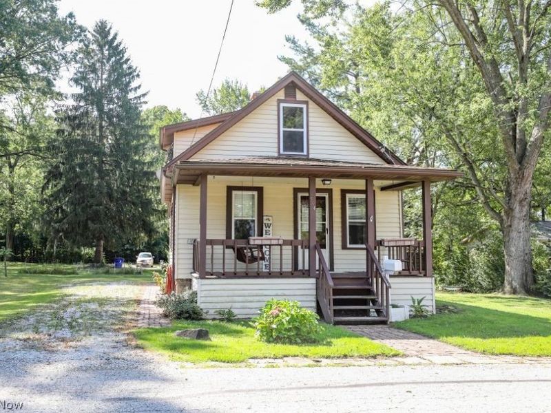 504 E Maple Lane, Ravenna, OH 44266 Photo 3