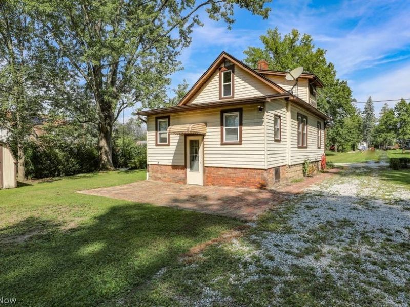 504 E Maple Lane, Ravenna, OH 44266 Photo 6