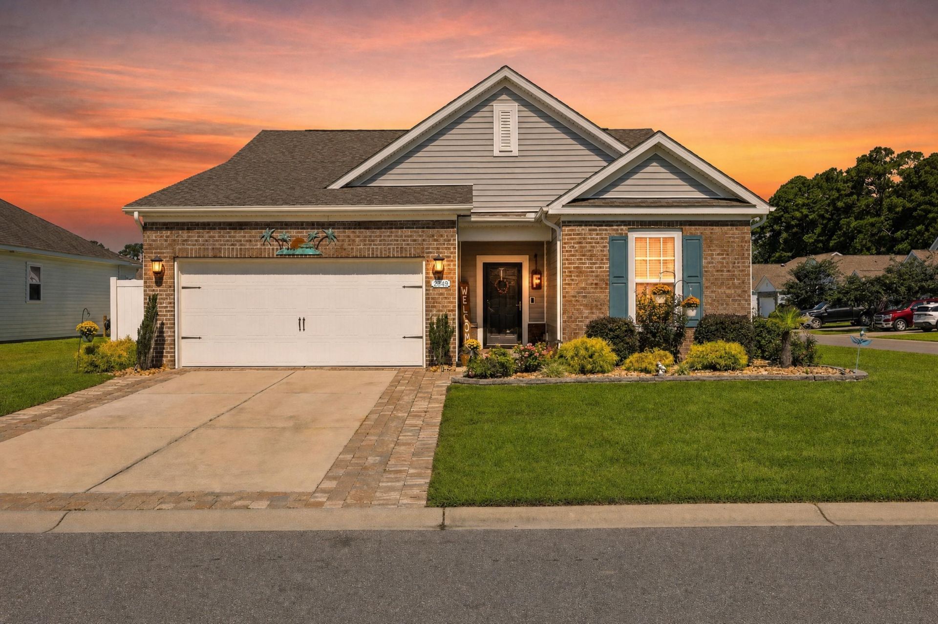 2349 Myerlee Dr. Photo 1