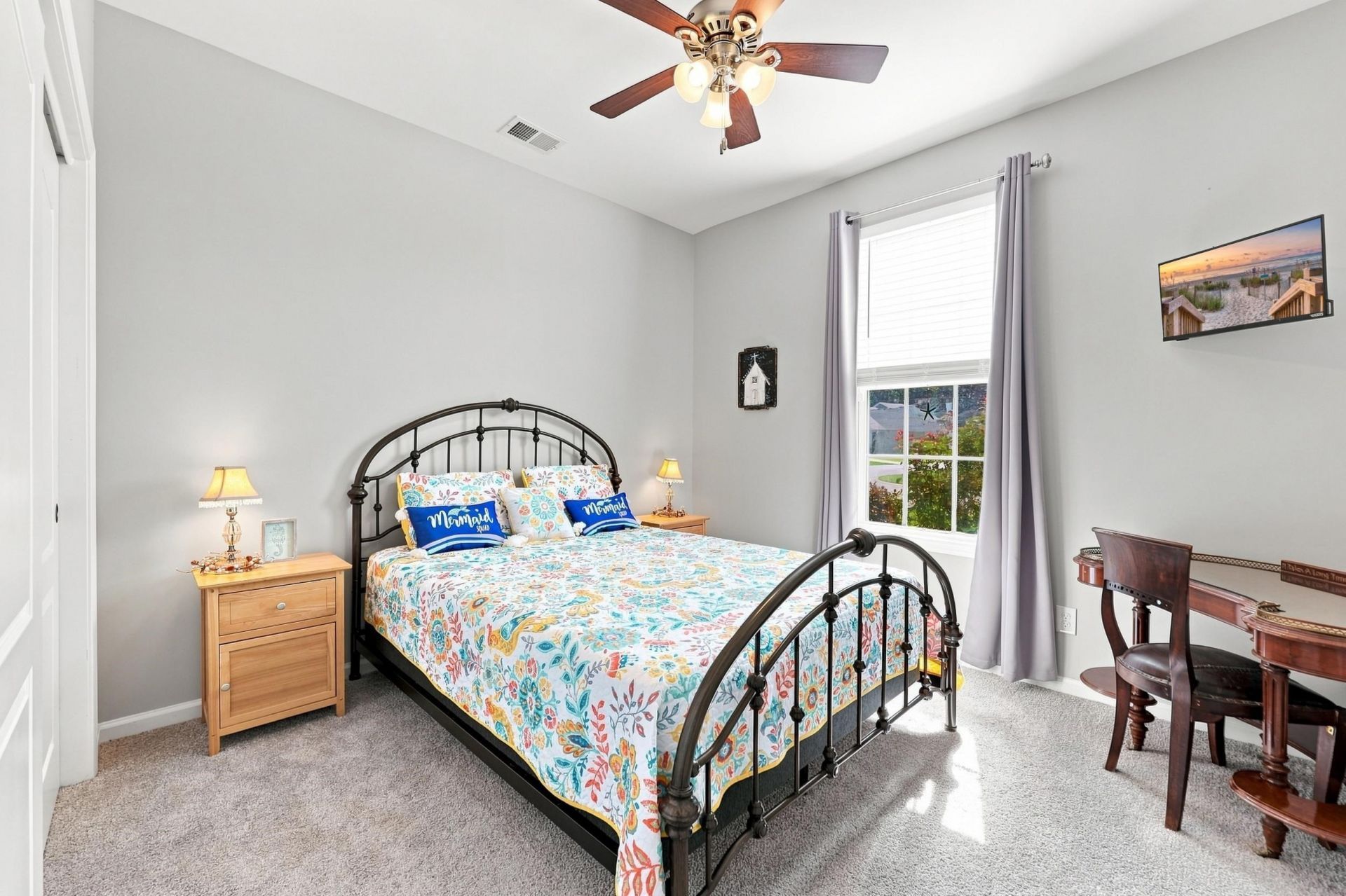 2349 Myerlee Dr. Photo 12