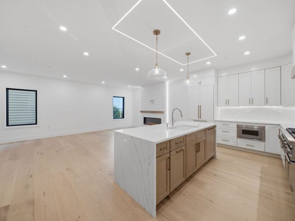 421 East 6th Street, Unit TH3, Boston, MA 02127