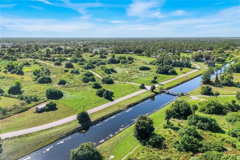 647 Parkdale Blvd, Lehigh Acres, FL 33974 Photo