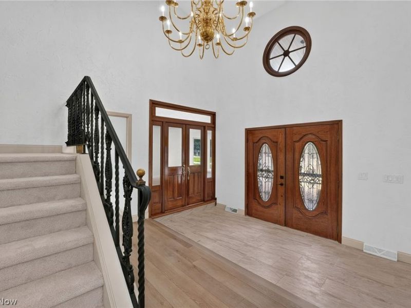 28080 Bassett Road, Westlake, OH 44145 Photo 5