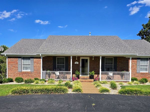 250 Shawnee Drive , Scottsville, KY 42164