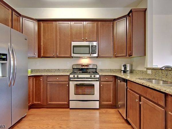 406 Waterview Ct, Hanover, NJ 07927