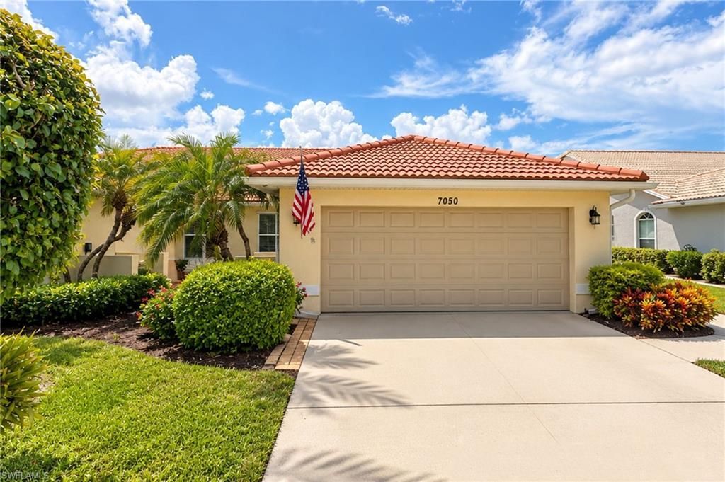 7050 Lone Oak Blvd, Naples, FL 34109 Photo