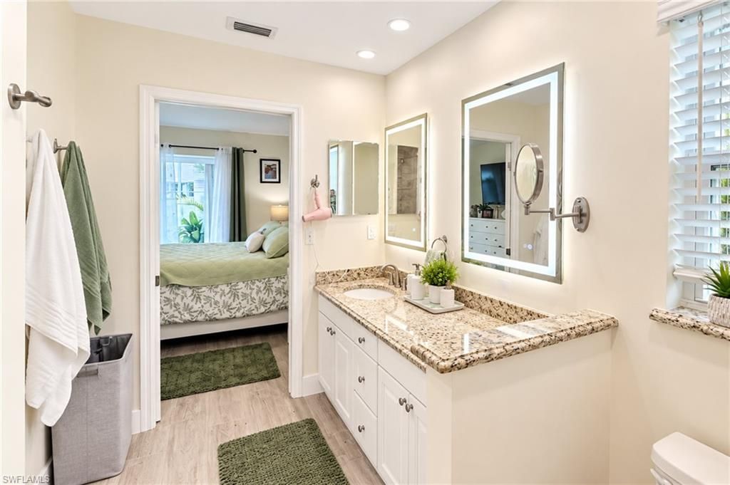7050 Lone Oak Blvd, Naples, FL 34109 Photo