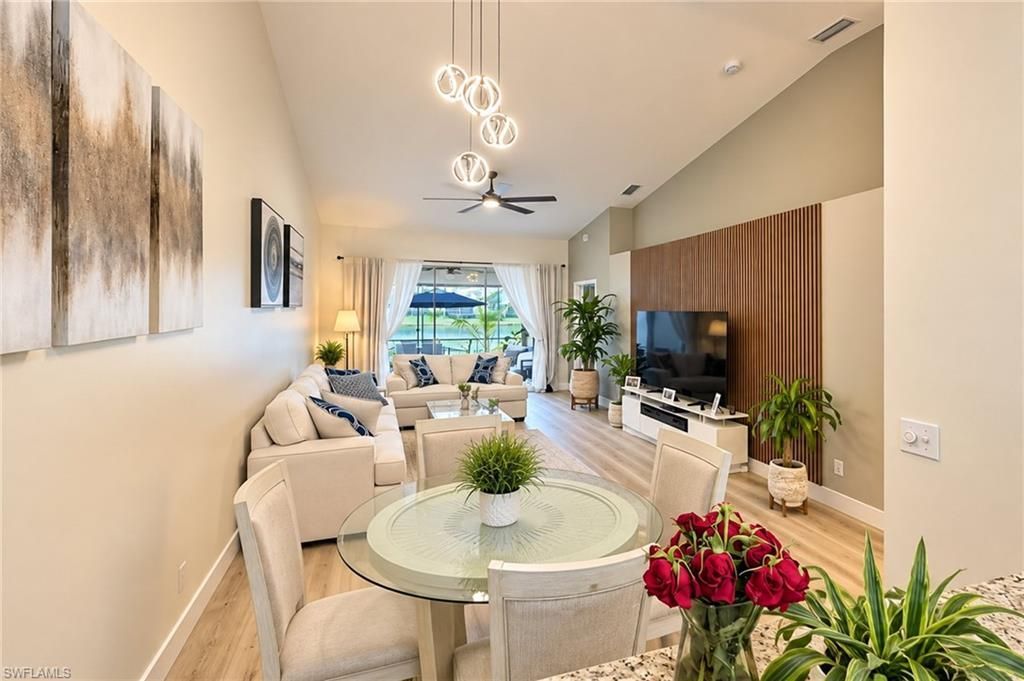 7050 Lone Oak Blvd, Naples, FL 34109 Photo