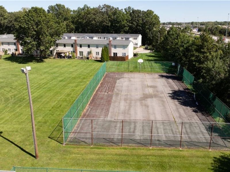 8257 Lancaster Drive, Mentor, OH 44060 Photo 22