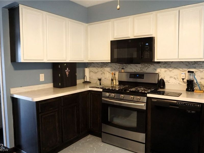 8257 Lancaster Drive, Mentor, OH 44060 Photo 4