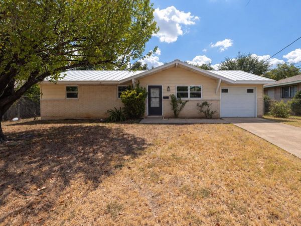 1611 Wheless LN, Austin, TX 78723