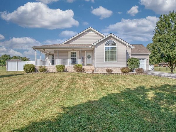 3121 Kave Dr, Cookeville, TN 38506