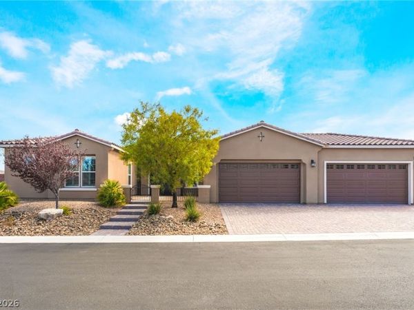 9729 Rock Partridge Court , Las Vegas, NV 89149