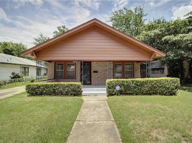 2703 Galvez Avenue, Fort Worth, TX 76111